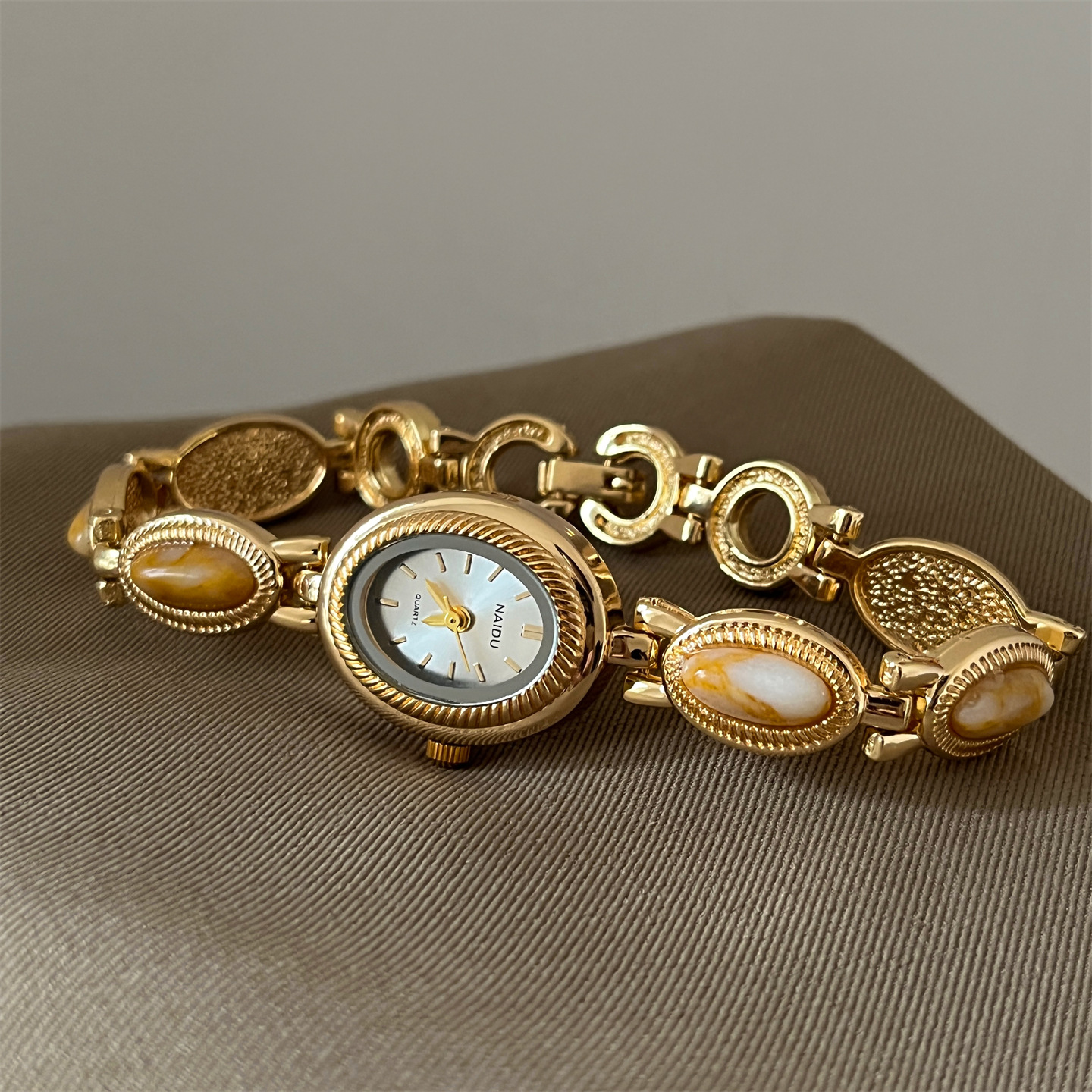 Jewelry Watches Vintage - New Vintage Women's Watch with Colored