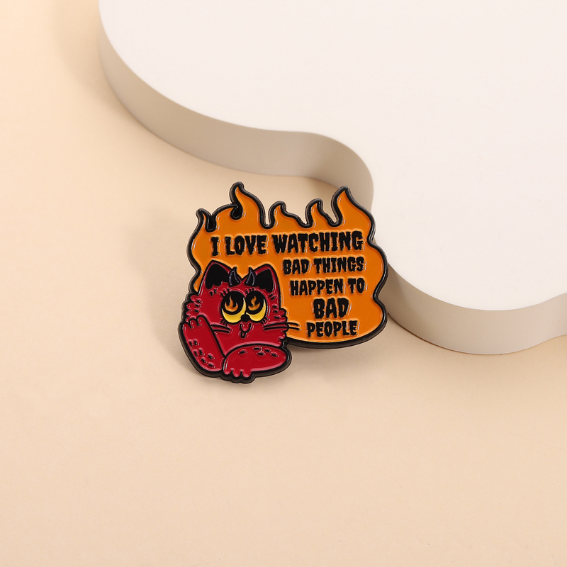 Evil Cat Enamel Pins Watching  - đánh giá và giá Zoe Jewelry Watches