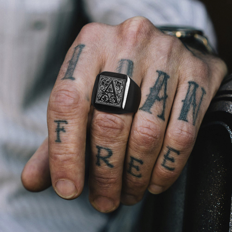 MONOGRAM SIGNET RING STAINLESS - đánh giá và giá Mens Signet Ring