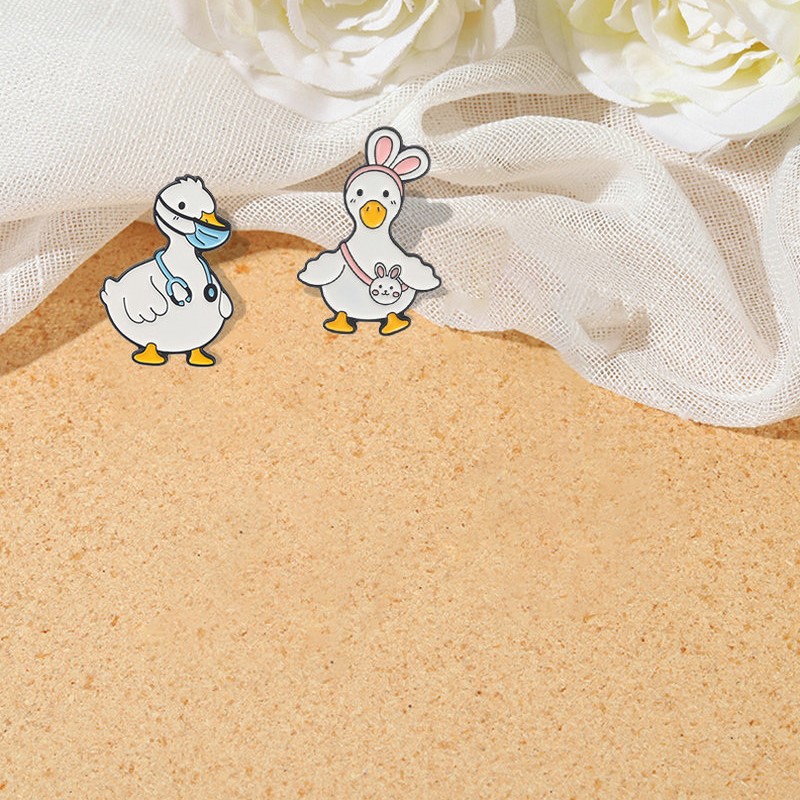 Lovely Animal Enamel Pin Custo - đánh giá và giá Shop Jewelry & Watches Near Me